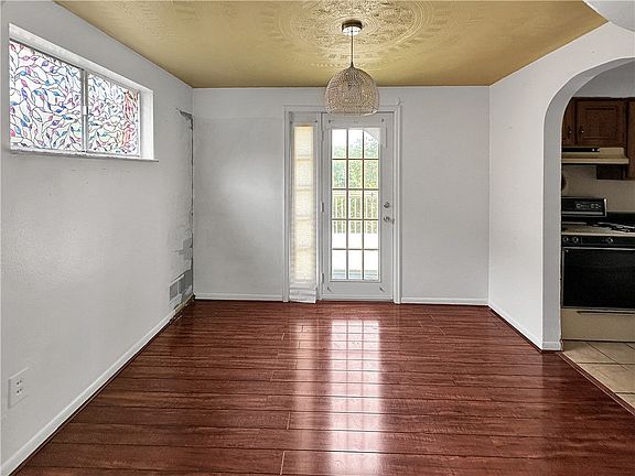5th image of 1206 Irene Ln