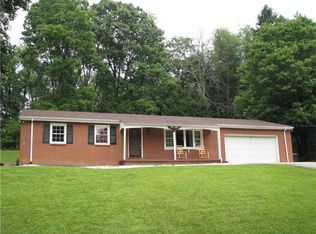 316 Sandy Hill Rd, Irwin, PA 15642
