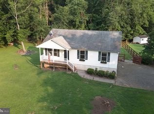 9427 Beale Ln, Midland, VA 22728