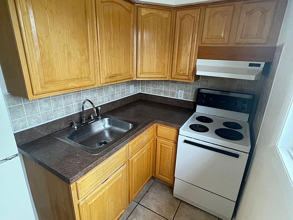 2nd image of 815 4th Ave #5