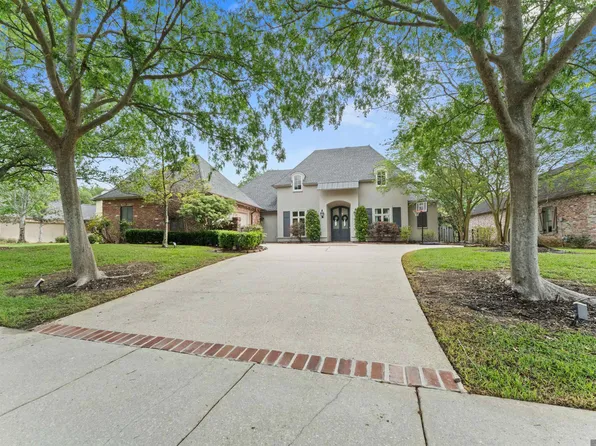 19437 Point O Woods Ct, Baton Rouge, LA 70809