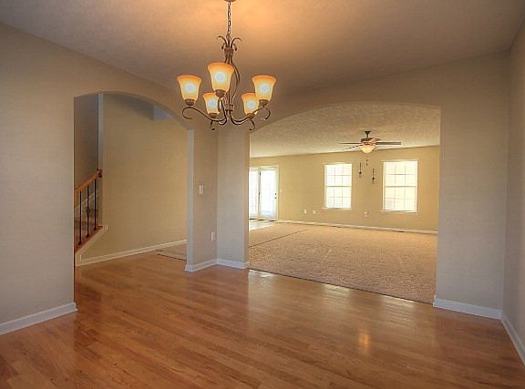 5th image of 1004 Cobble Dr