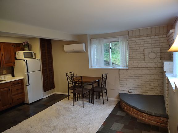 5th image of 218 Daisy Ln