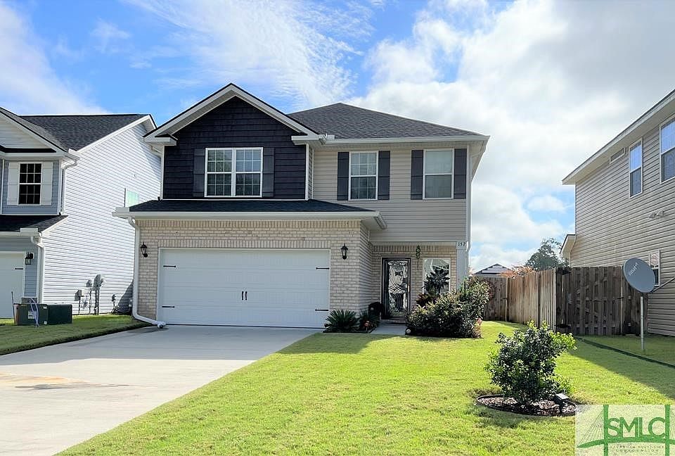 1st image of 157 Hamlet Court