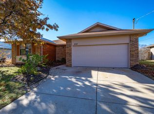 2121 S Golden Ave, Springfield, MO 65807