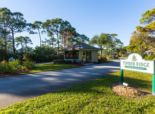 643 Centre Ct SW APT 102, Vero Beach, FL 32962