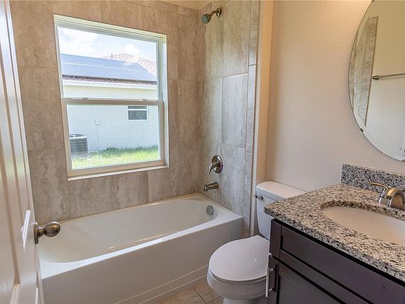 5th image of 362 Hibiscus Dr