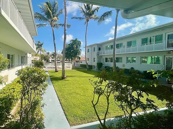 2nd image of 7207 Bay Dr #25