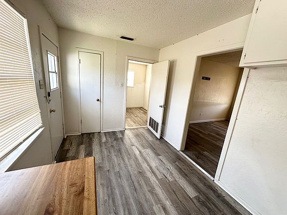 5th image of 4723 Crockett Ave