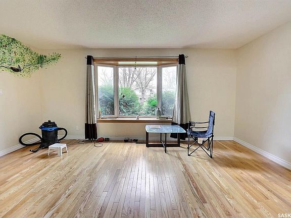 3rd image of 3068 Grant ROAD