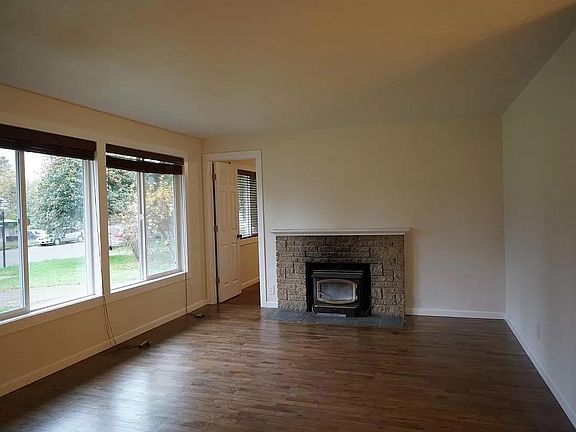 4th image of 38232 145th Ave SE