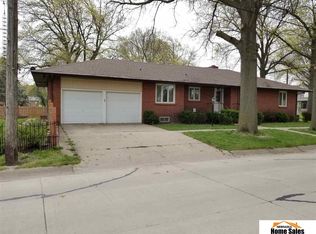 420 S Cherry St, Friend, NE 68359