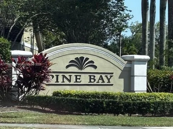 5447 NW 90th Ter, Fort Lauderdale, FL 33351