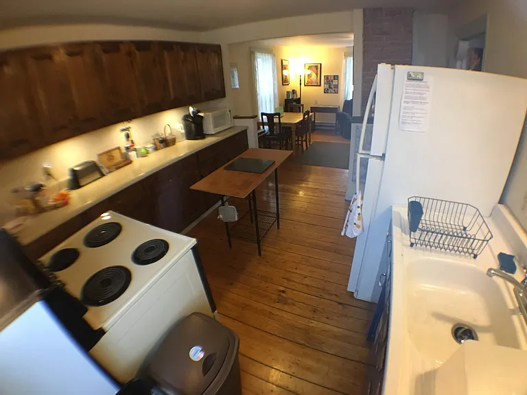 33 Oak Grove St #2 — Photo 13