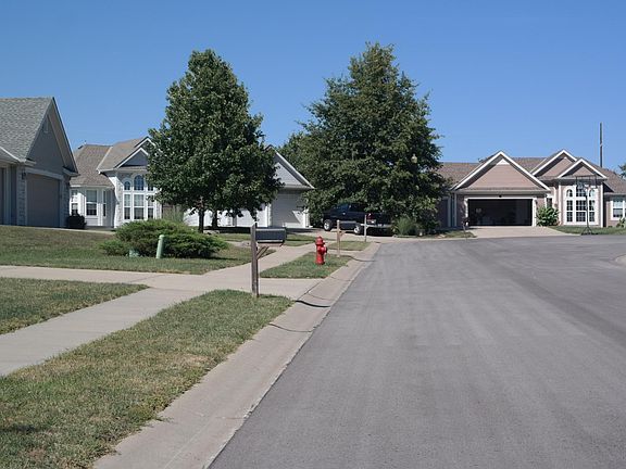3rd image of 13470 Sycamore Dr