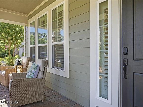 3rd image of 14072 PRATER Court