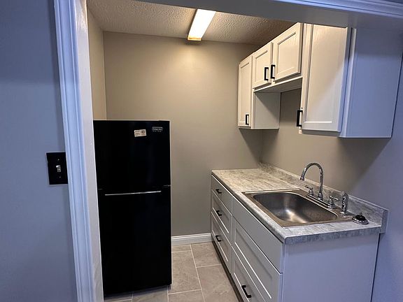 2nd image of 219 W 8th St