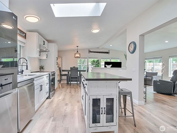 2nd image of 3428 147th Avenue NE