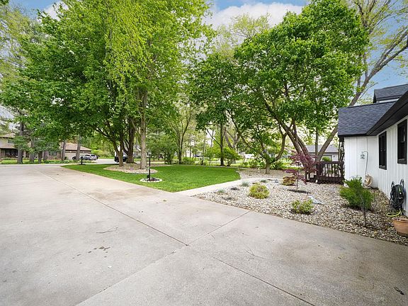 3rd image of 51246 Shady Ln
