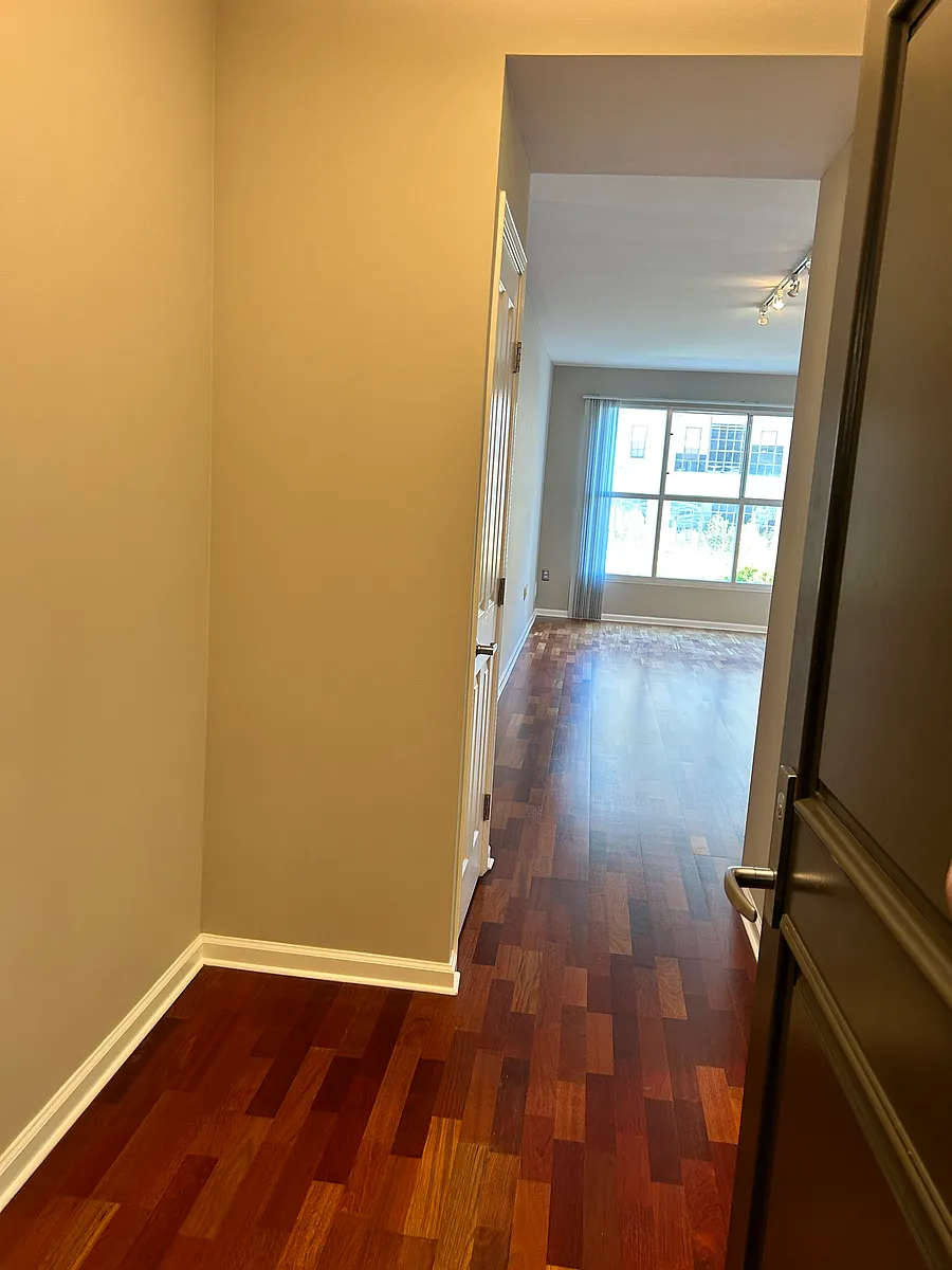 Building Photo - 140 S Van Ness Ave #528