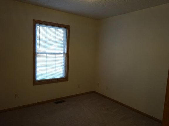 3rd image of 2377 Hulman St