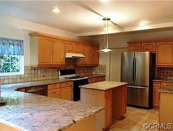 2nd image of 1136 Highland Oaks Dr