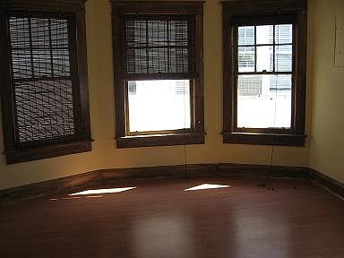 2nd image of 2311 S Dixie Hwy APT 5