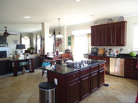 4th image of 411 Craig Dr