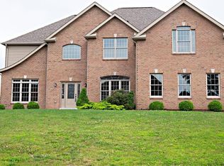 209 Welbourn Dr, Venetia, PA 15367