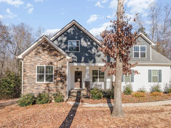 100 Lexington Ave, Zebulon, NC 27597