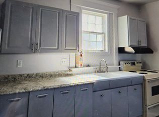 824 12th St NW #E, Canton, OH 44703