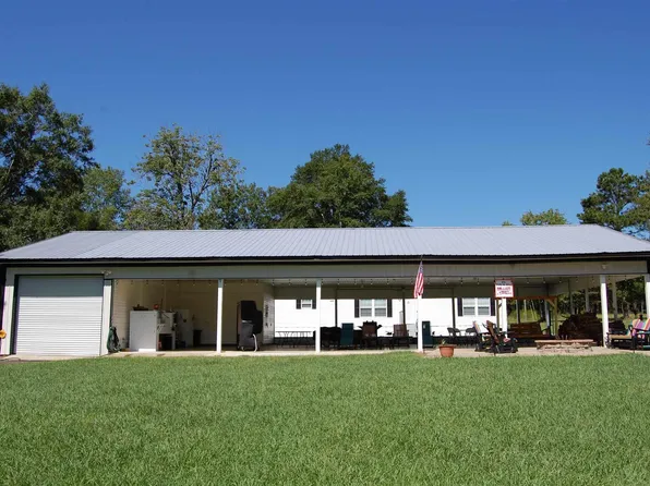 1139 Cold Harbor Dr, Saluda, SC 29138