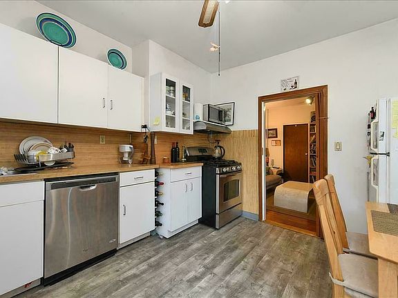 5th image of 15-18 120th St