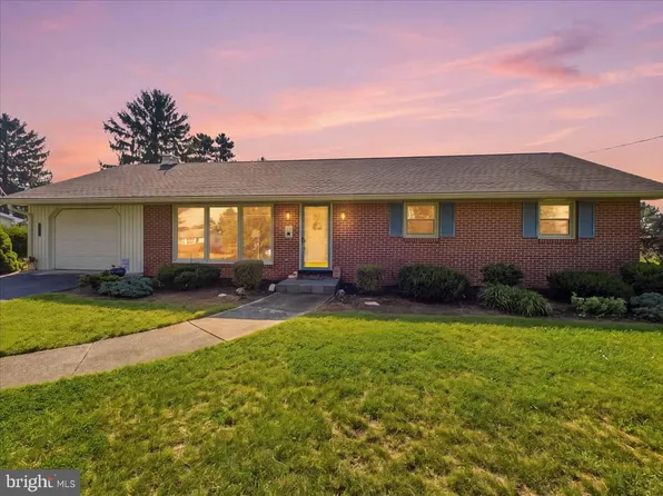 1454 Brechbill Rd, Chambersburg, PA 17202