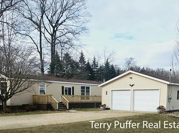 13501 Krauskopf Dr NE, Sparta, MI 49345