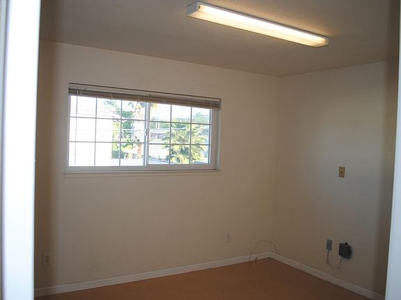 5th image of 440 Richfield Dr