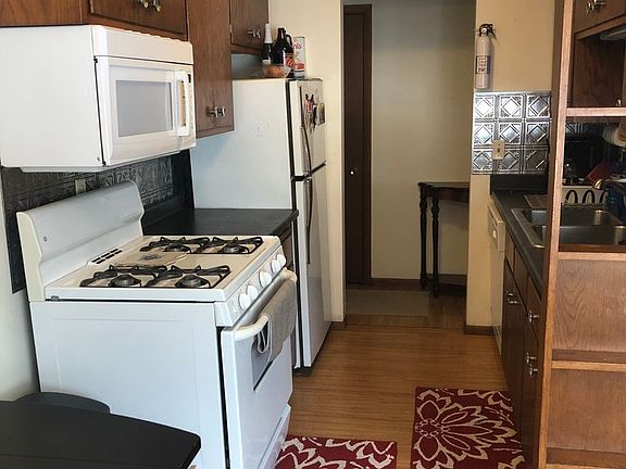 4th image of 1838 Hayes St NE #2