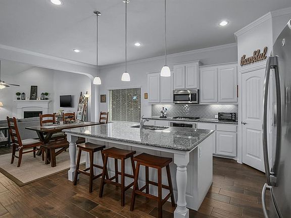 5th image of 3057 Bella Lago Dr