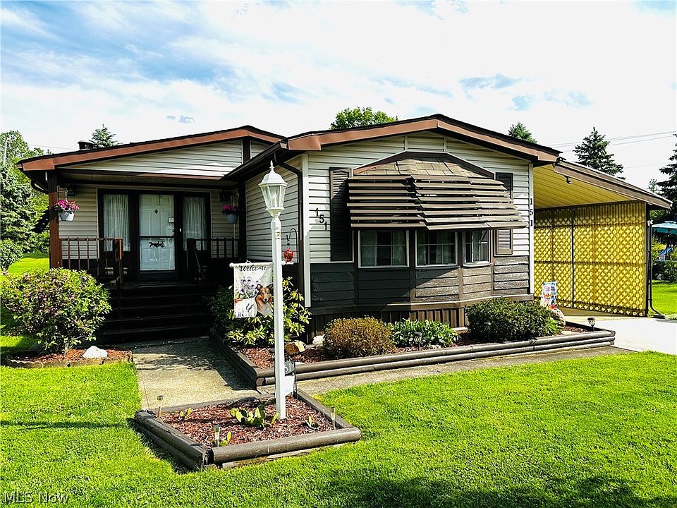 1st image of 151 Hickory Cir