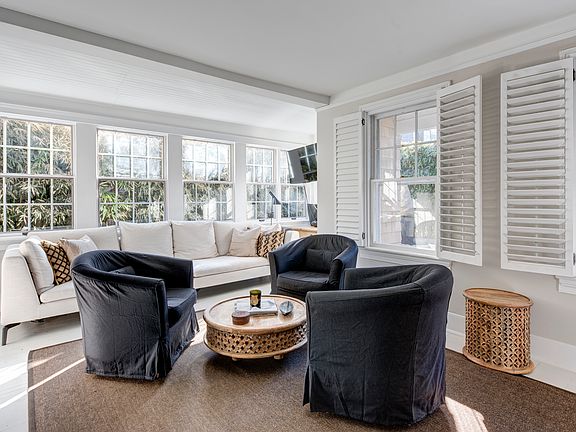 4th image of 33 Henry St