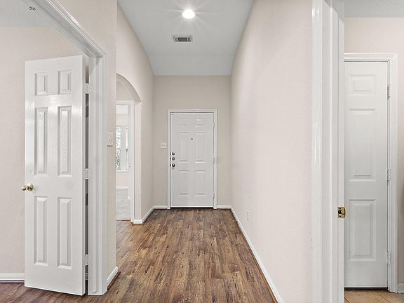 2nd image of 21522 Gannet Peak Way