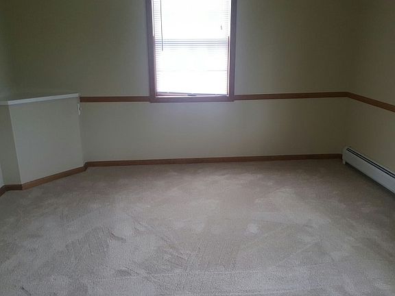 3rd image of 85 Boesel Ave