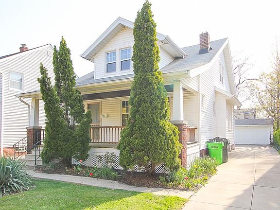 3rd image of 351 E 210th St
