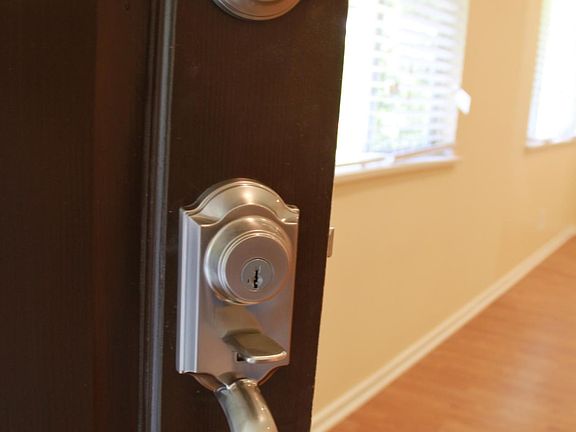 3rd image of 360 Cliff Dr APT 2