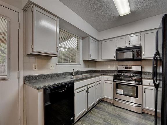 5th image of 10511 Archdale Dr