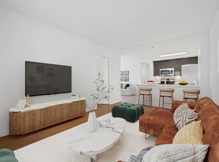 4118 Crescent St APT 8B, Long Island City, NY 11101