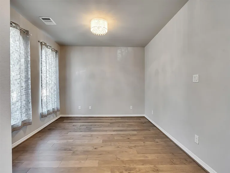 3447 Cabernet Shores Dr — Photo 3