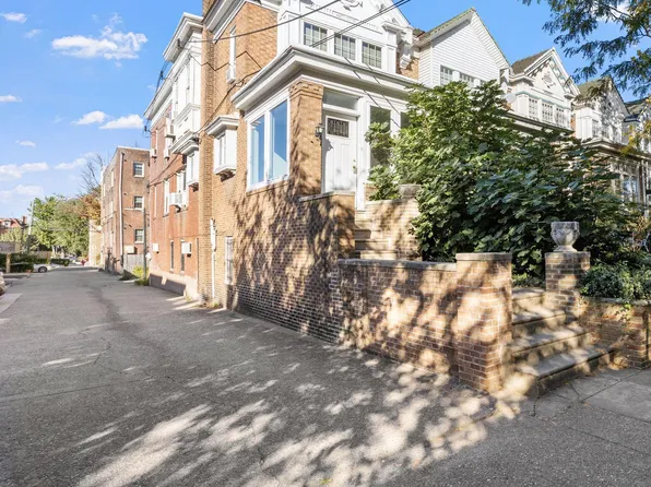 4541 Larchwood Ave, Philadelphia, PA 19143