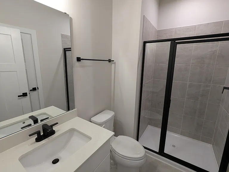 225 Van Zandt Trl — Photo 6