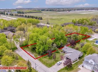 1930 S 22nd St, Escanaba, MI 49829